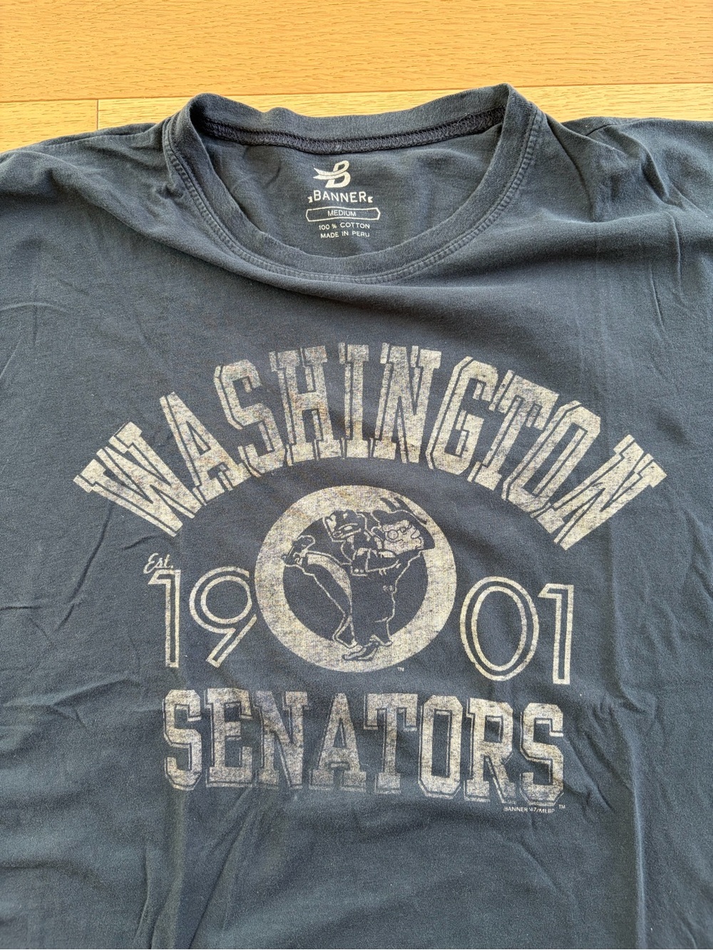 Banner 47 ® Washington Senators Vintage-Style Navy Graphic T-Shirt